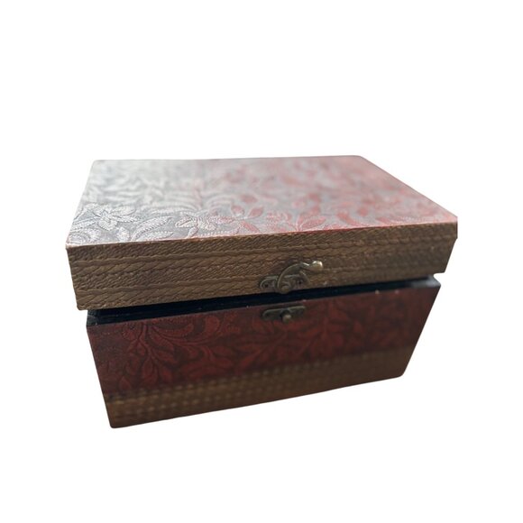 SEASHELL JEWELRY LOT - Vintage Jewelry Box With Assorted Shell & Bead Necklaces - Picture 14 of 16